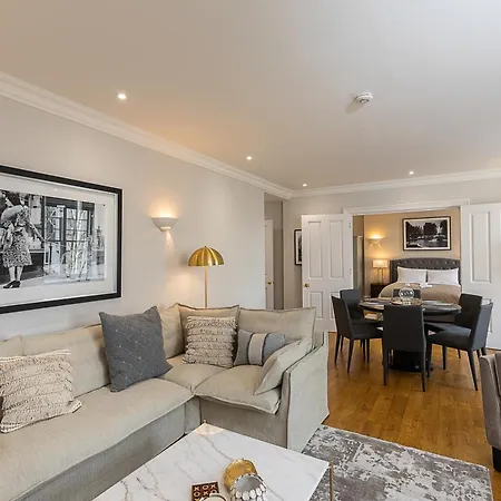 Astonishing Flats Near Mayfair & Piccadilly Circus London Exterior photo