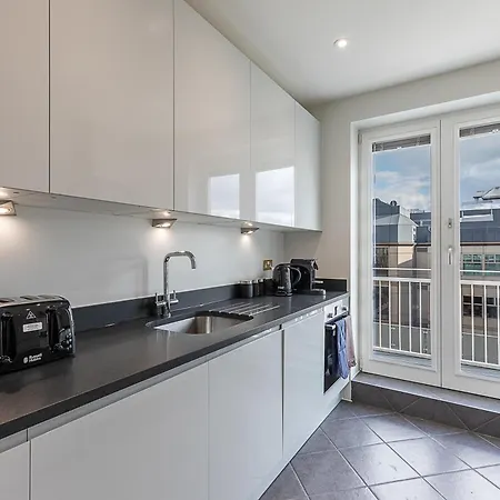 Astonishing Flats Near Mayfair & Piccadilly Circus London Exterior photo